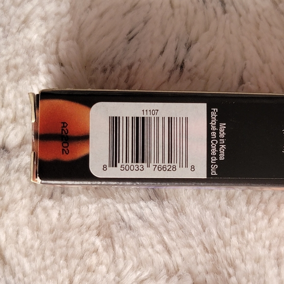 SCULPTITUDE 2-in-1 Lip Liner Watch Me Fly and Try to Stop Me - Half Magic - Picture 15 of 15